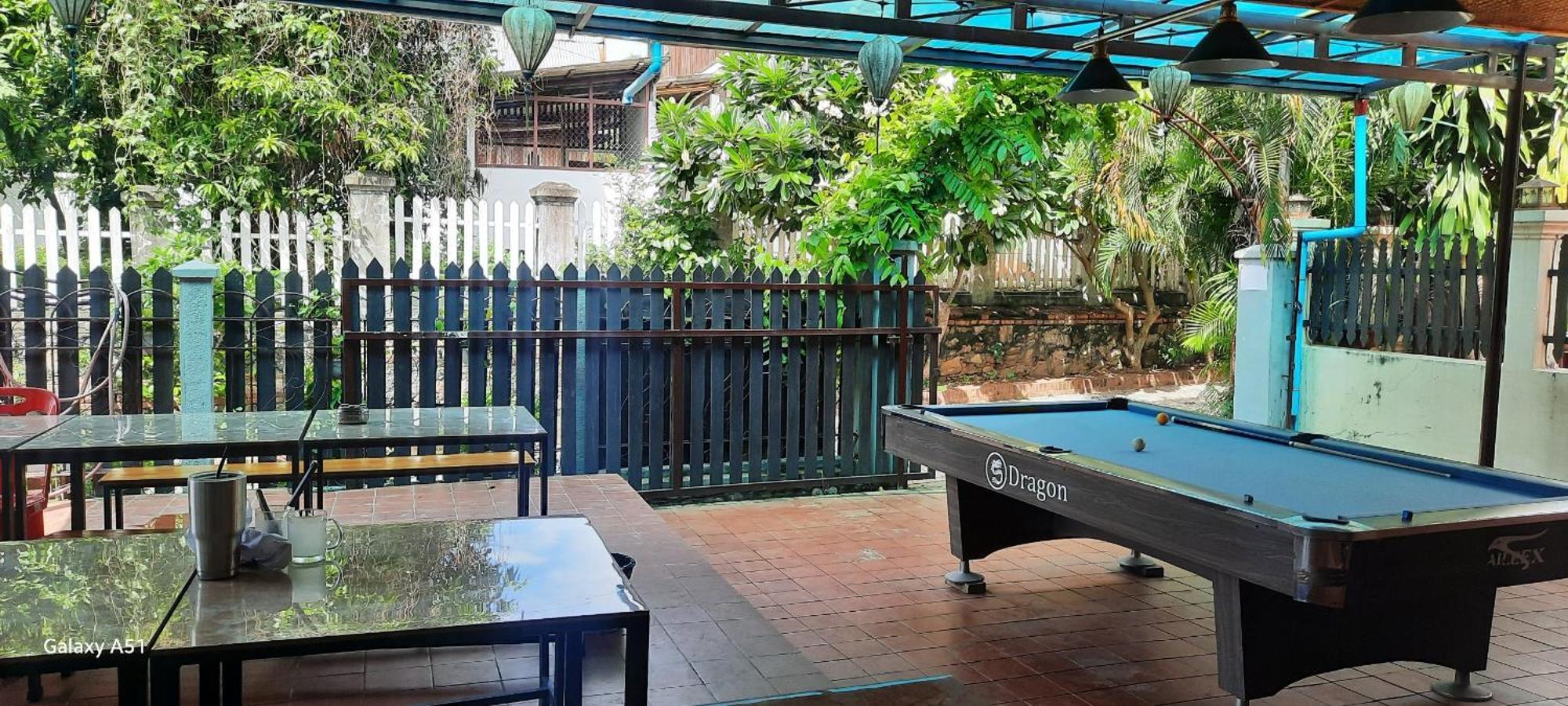 Aurora Backpackers Hostel 루앙프라방 외부 사진